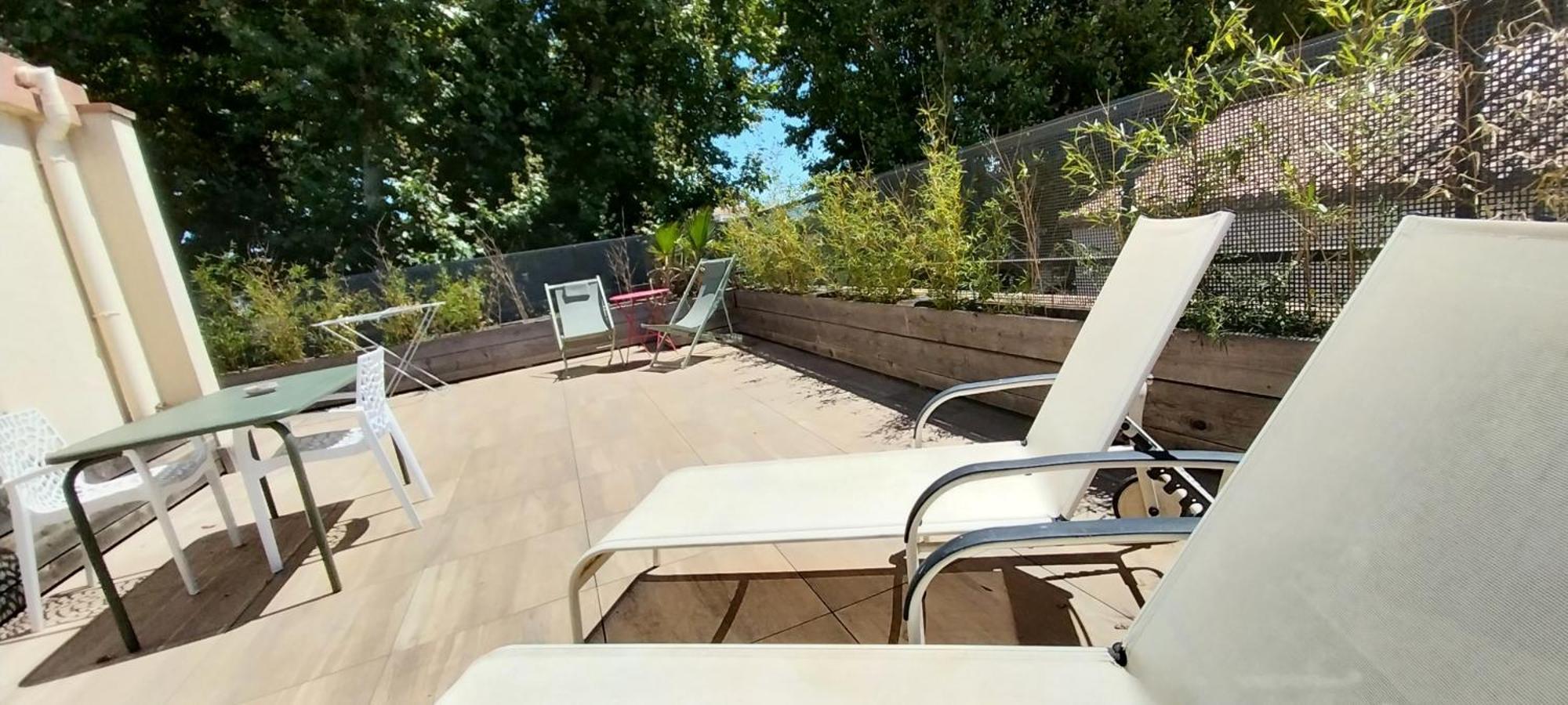 Studio Avec Terrasse Arles Extérieur photo